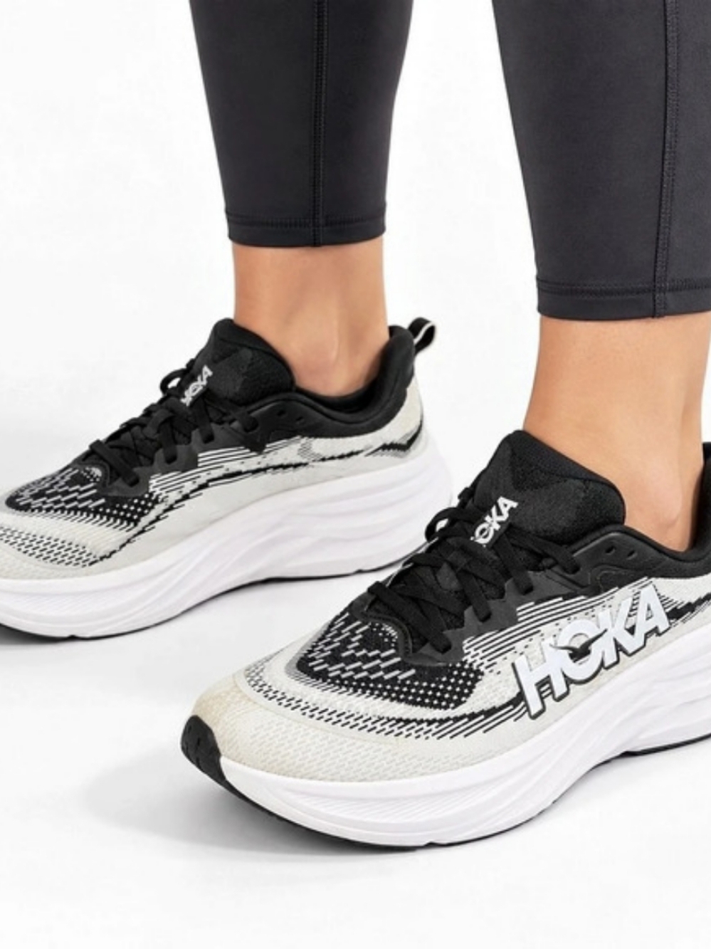 HOKA Arahi 7 Women's Athletic Shoes US 8.5 White & Black